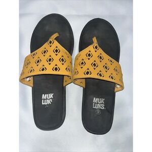 Muk Luks 9 Women's Gold‎  flip flops slip on beach sandals thong geometric